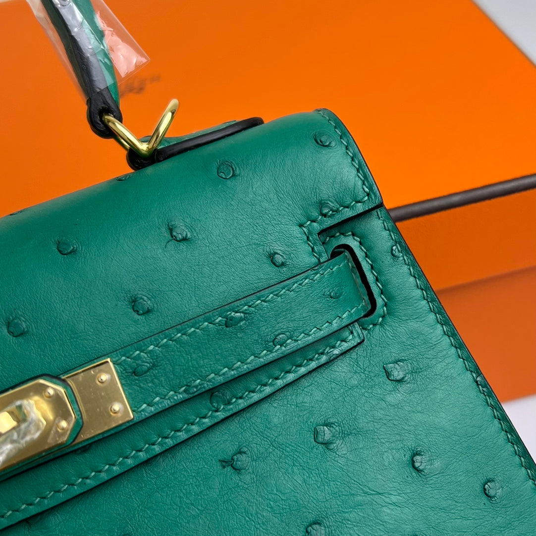 KELLY BAG 20 IN TEAL GREEN OSTRICH LEATHER WITH GOLD HARDWARE (MADE-TO-ODER)