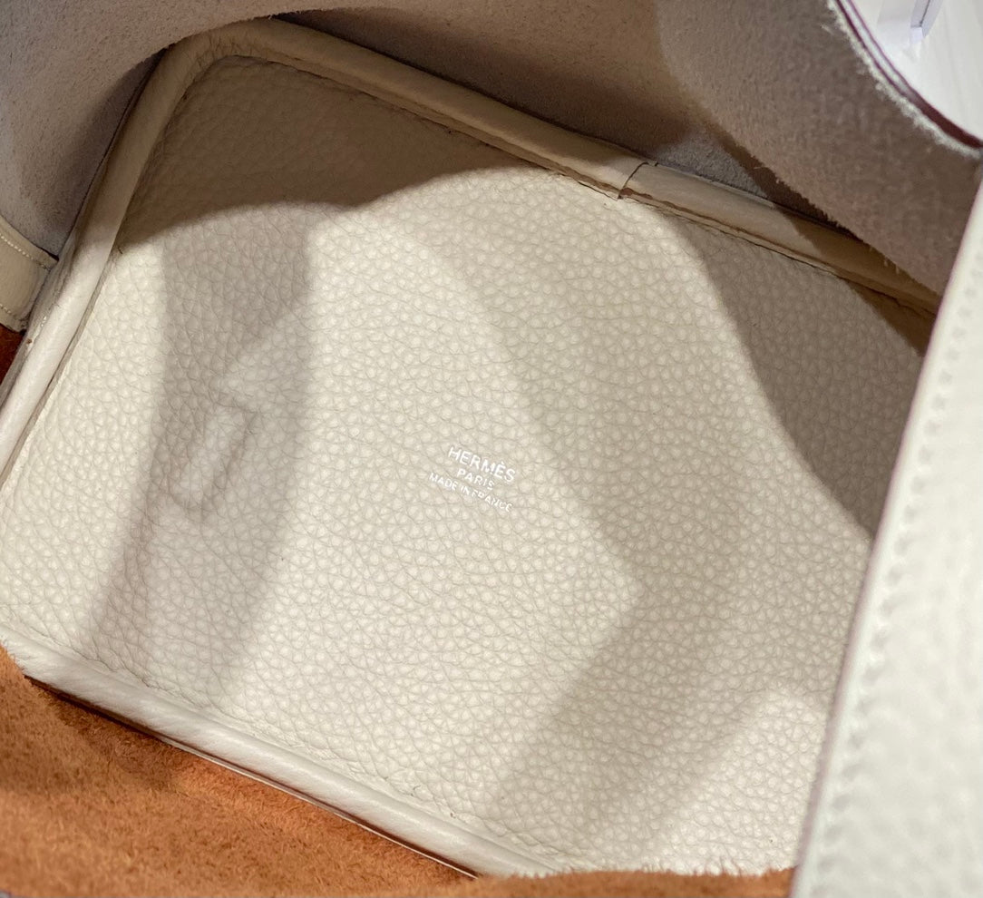 HERMES 25S PICOTIN LOCK 18 IN WHITE AND BROWN CALFSKIN SILVER HARDWARE