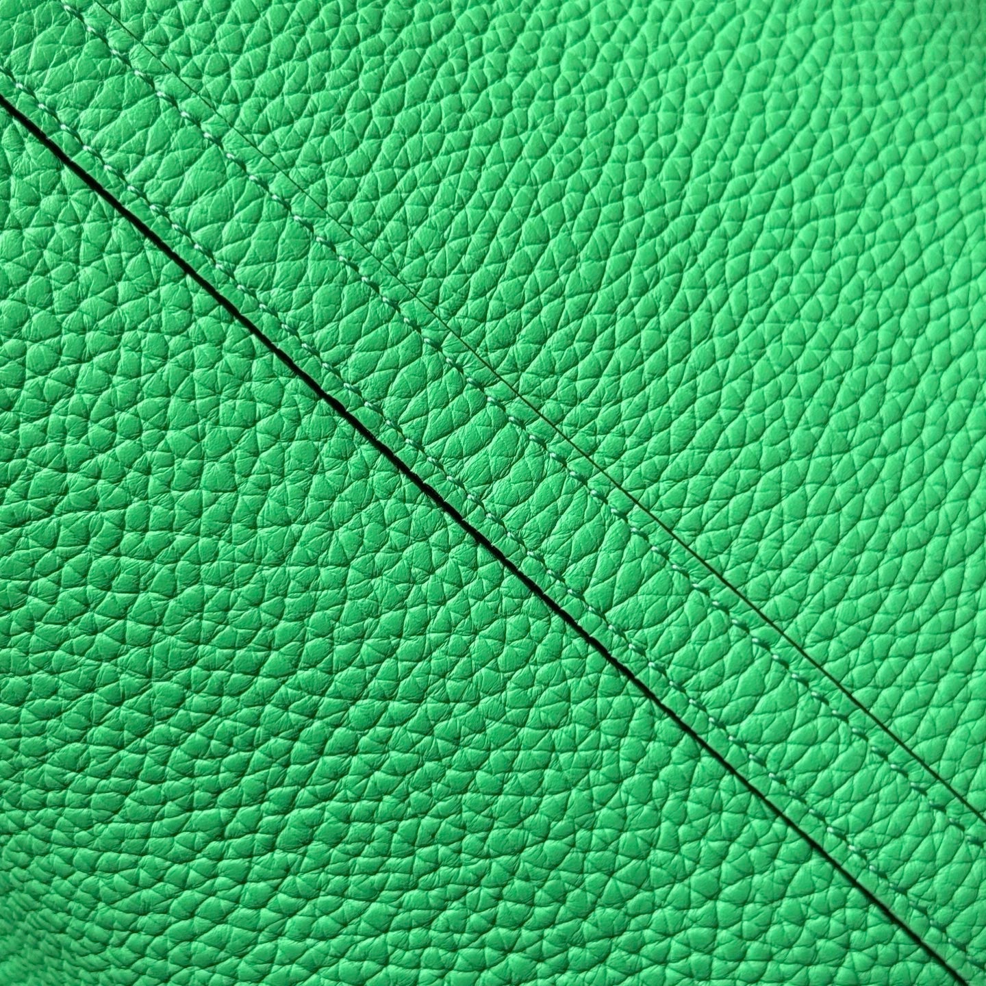 HERMES 25S PICOTIN LOCK 22 IN SPRING GREEN CALFSKIN SILVER HARDWARE