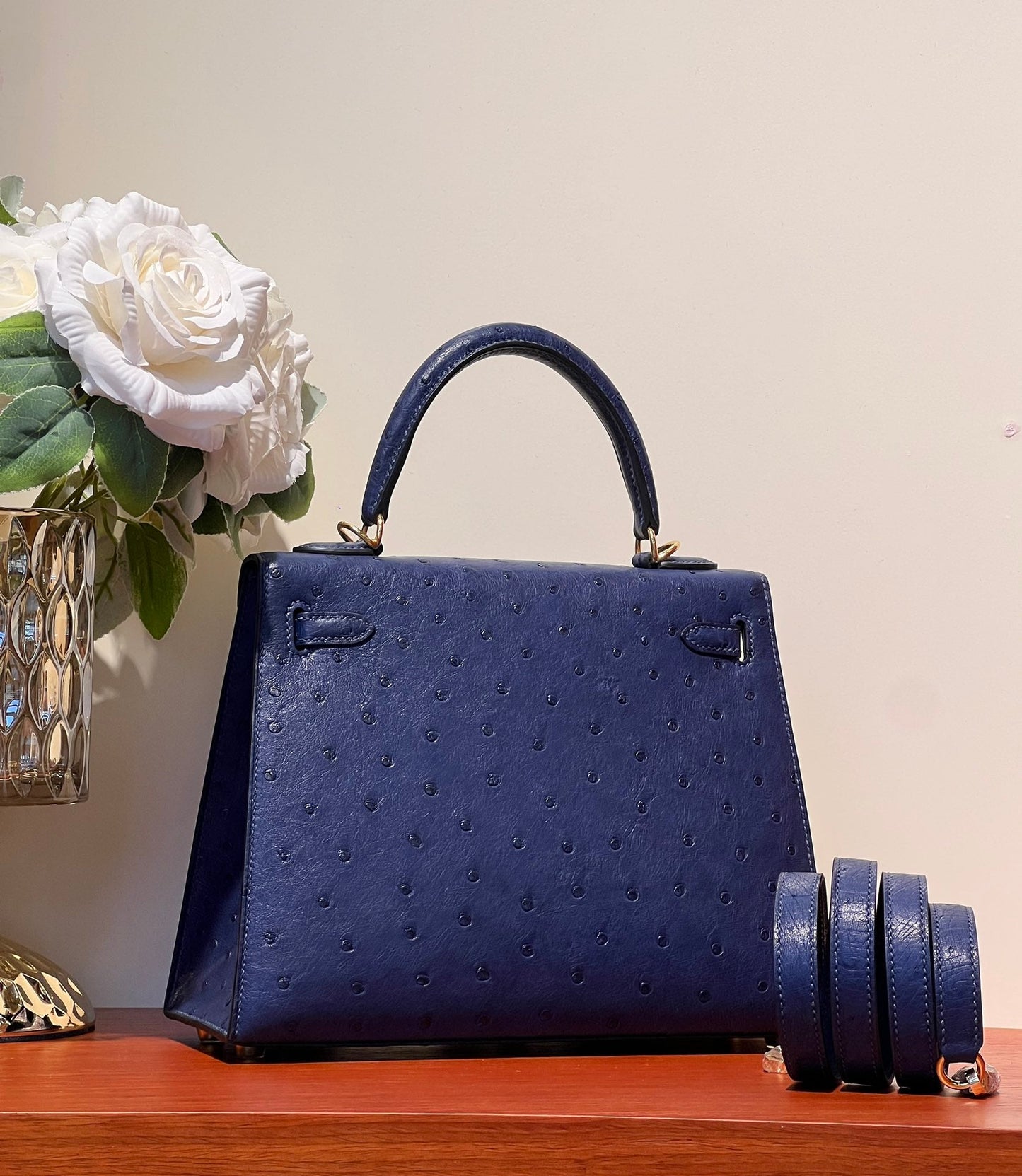 KELLY SELLIER 25 BAG IN NAVY BLUE OSTRICH LEATHER WITH GOLD HARDWARE (MADE-TO-ODER)