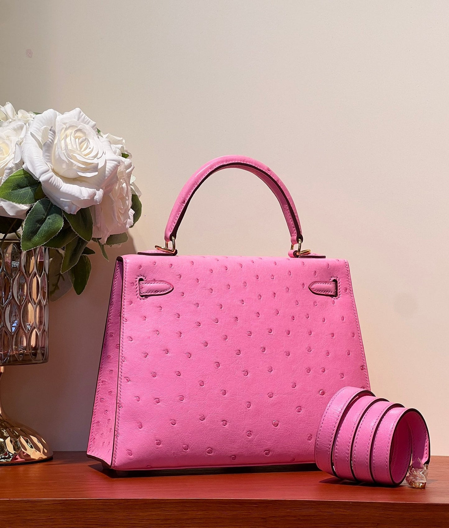 KELLY SELLIER 25 BAG IN DOLL PINK OSTRICH LEATHER WITH GOLD HARDWARE (MADE-TO-ODER)