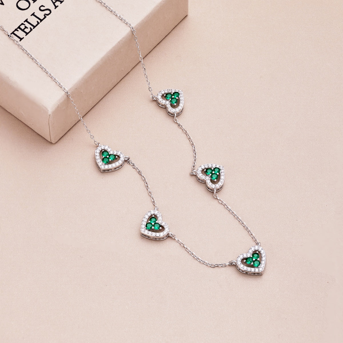 [AURORA]Sparkling Five Heart Necklace