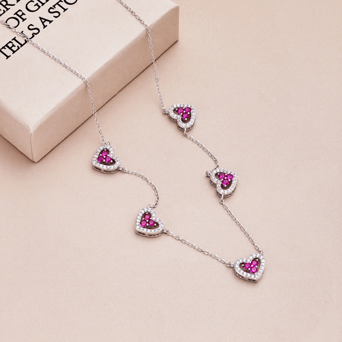 [AURORA]Sparkling Five Heart Necklace