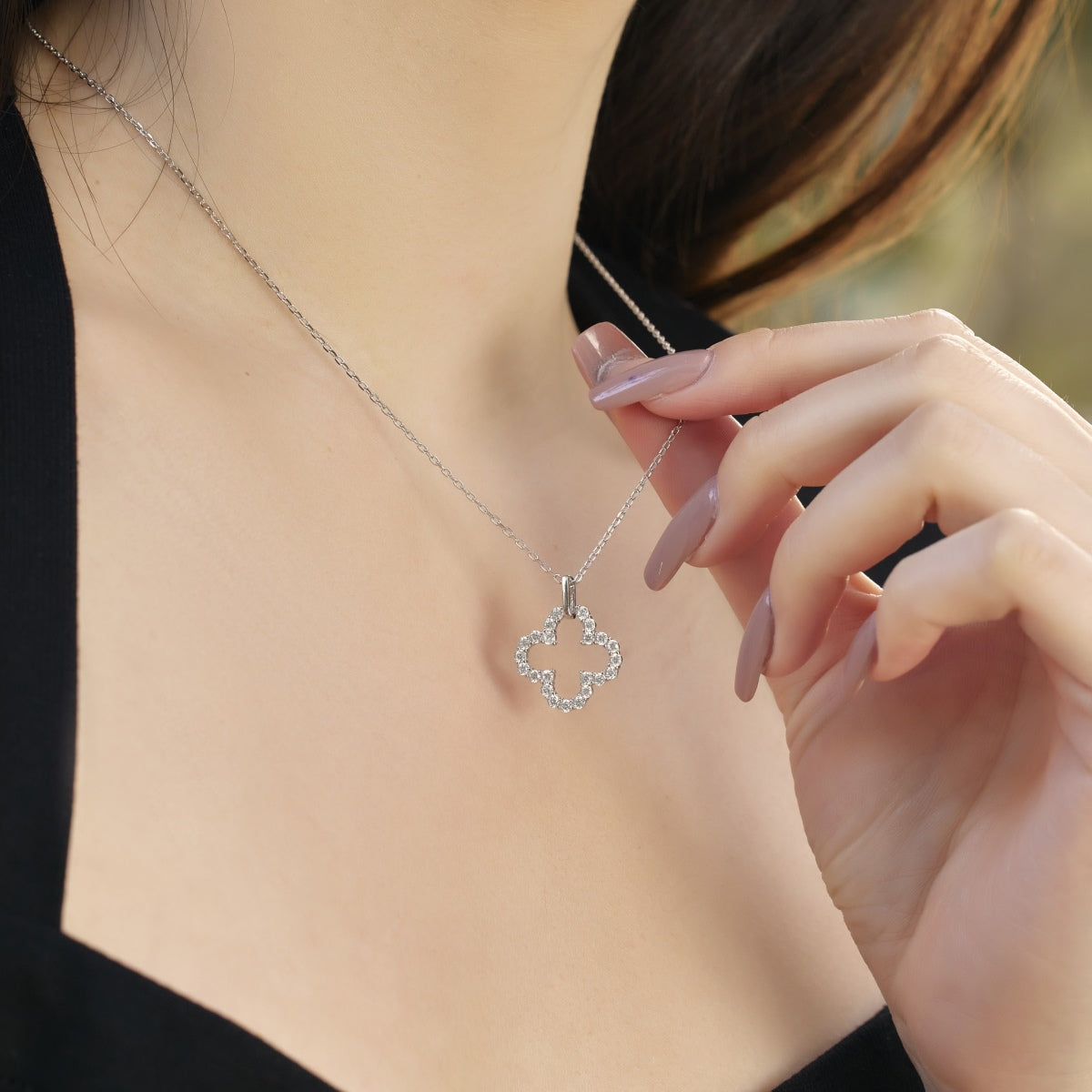 [AURORA]Four-Leaf Clover Hollow Design Exquisite Necklace