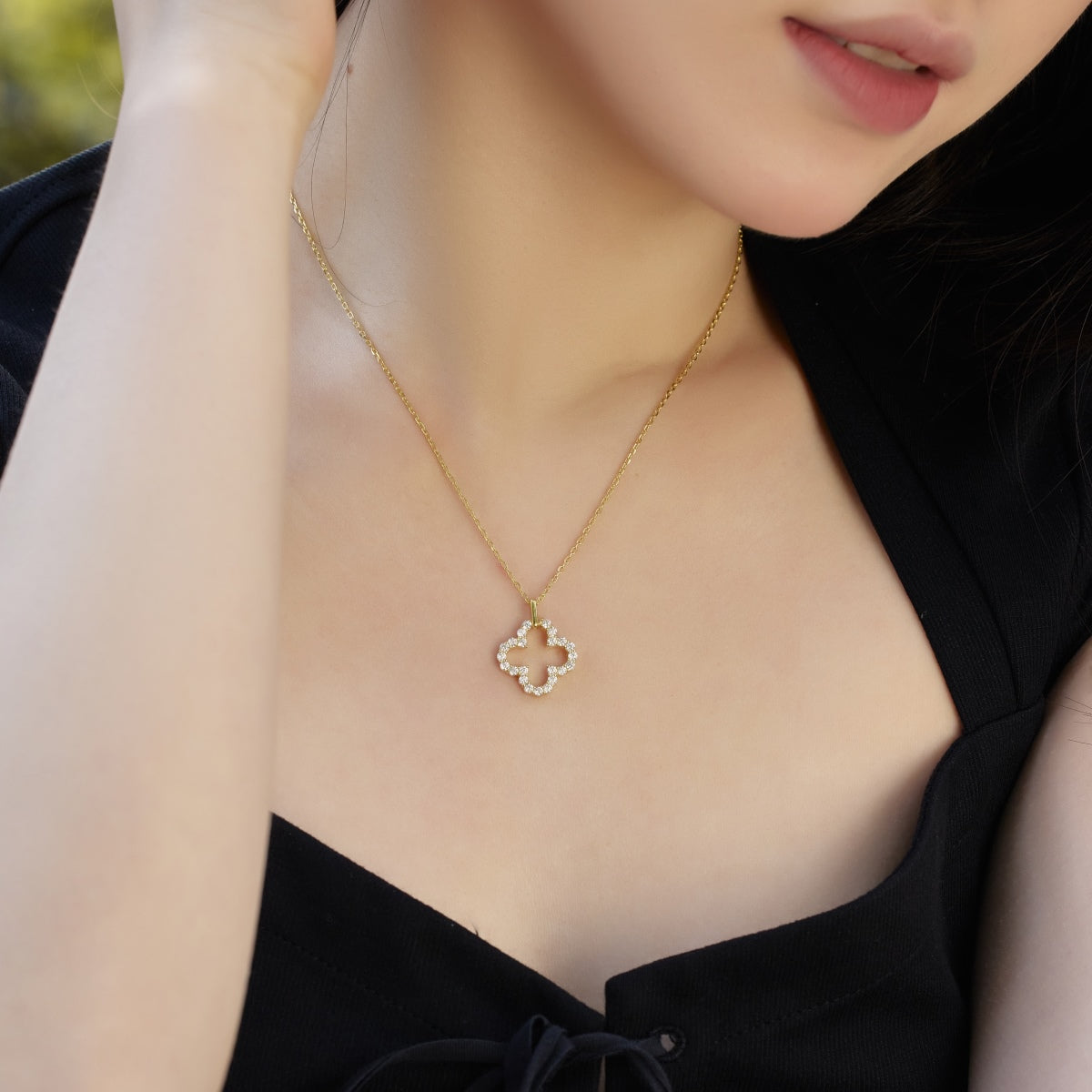 [AURORA]Four-Leaf Clover Hollow Design Exquisite Necklace