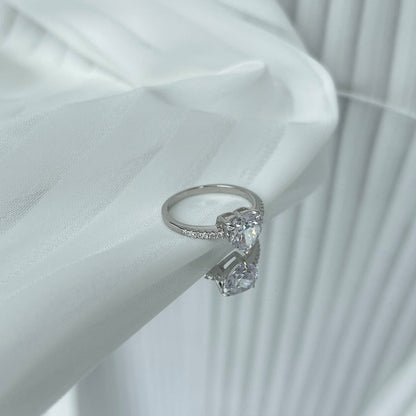 [AURORA]2.0 Carat Dazzling Lustrous Heart Cut Lover Ring