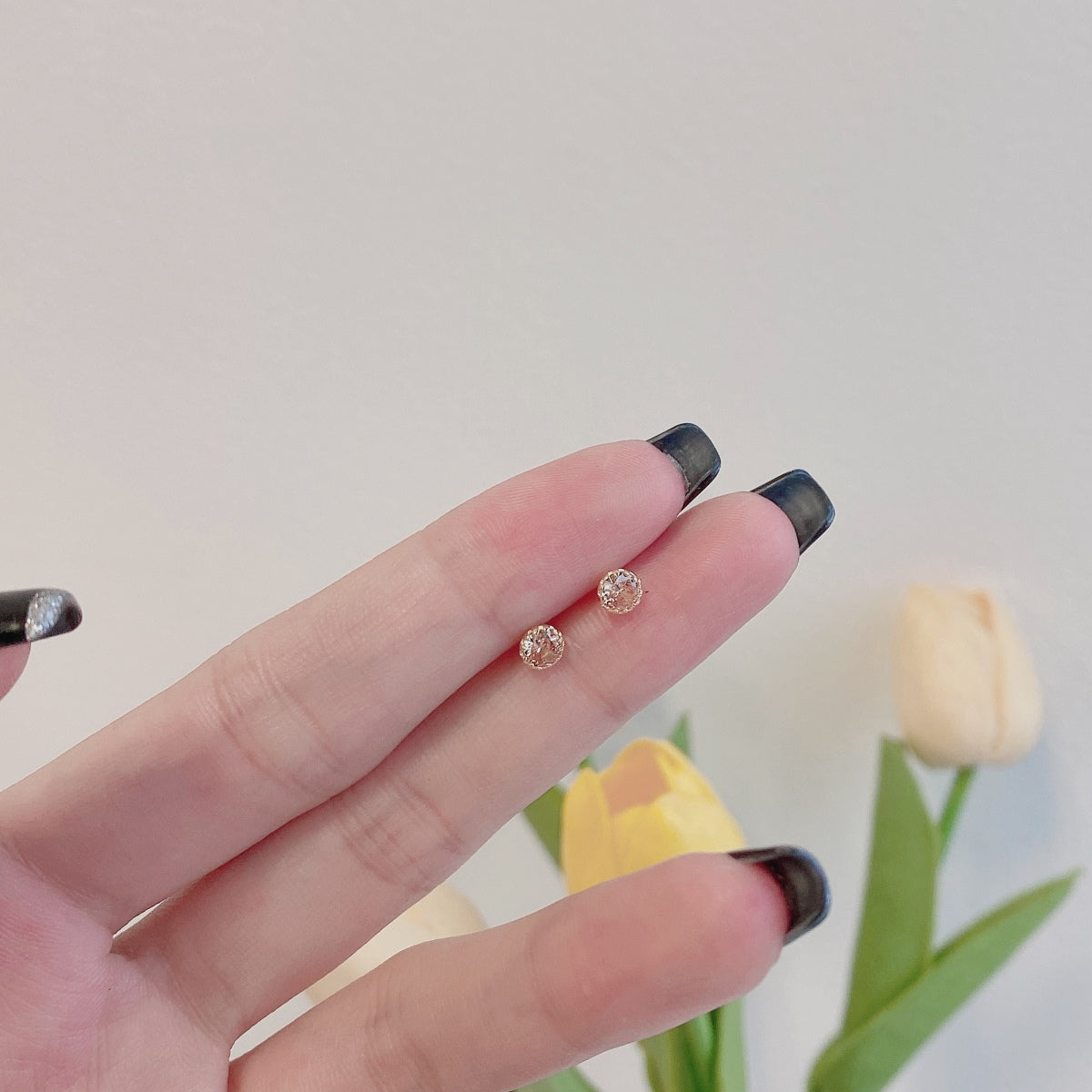 [AURORA]Sparkling Colorful Round Shape Earrings