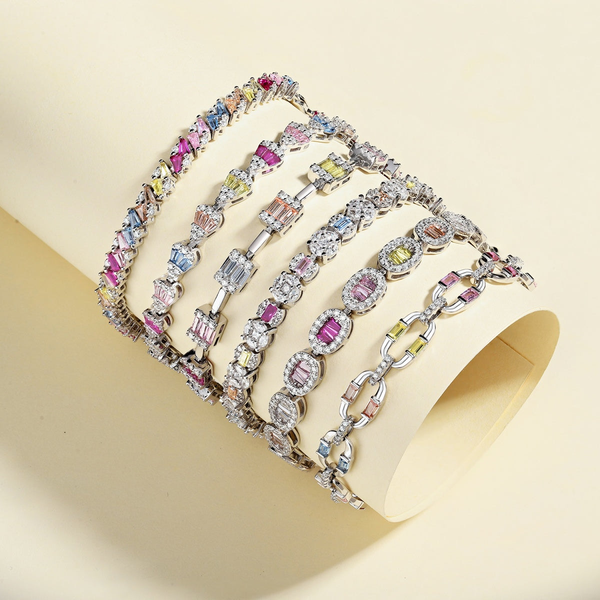 [AURORA]Ornate Sparkling Multi Cut Party Bracelet