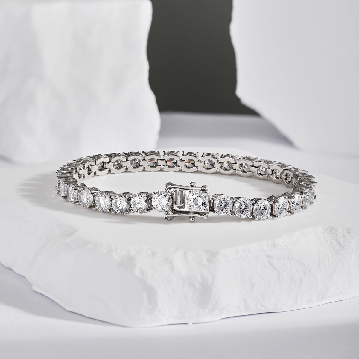 [AURORA]Ornate Sparkling Round Cut Wedding Bracelet