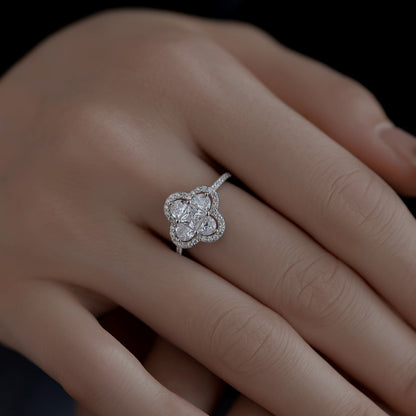 [AURORA]Luxurious Eternity Flower Shape Banquet Ring