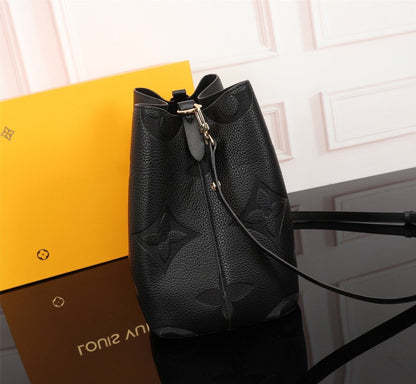 CRAFTY NÉONOÉ BANDOULIERE MM 26CM BLACK