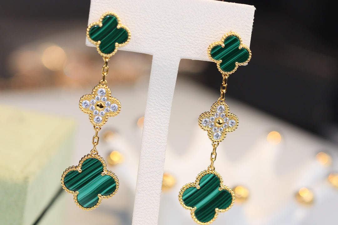 [AURORA]CLOVER EARRINGS GOLD MALACHITE DIAMOND 3 MOTIF