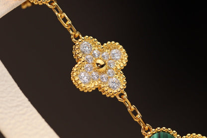 [AURORA]CLOVER EARRINGS GOLD MALACHITE DIAMOND 3 MOTIF