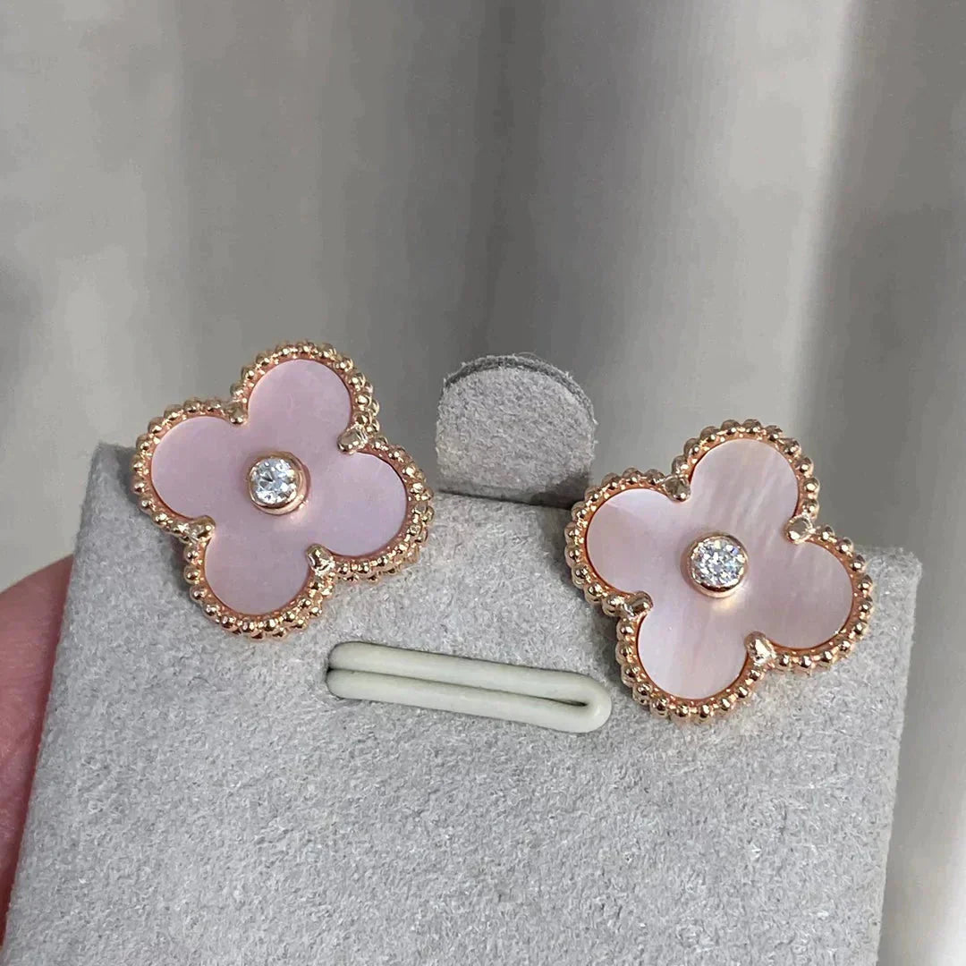 [AURORA]CLOVER MEDIUM 1 MOTIFS  PINK MOP DIAMOND EARRINGS