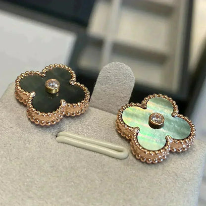 [AURORA]CLOVER MEDIUM 1 MOTIFS GRAY MOP  DIAMOND EARRINGS