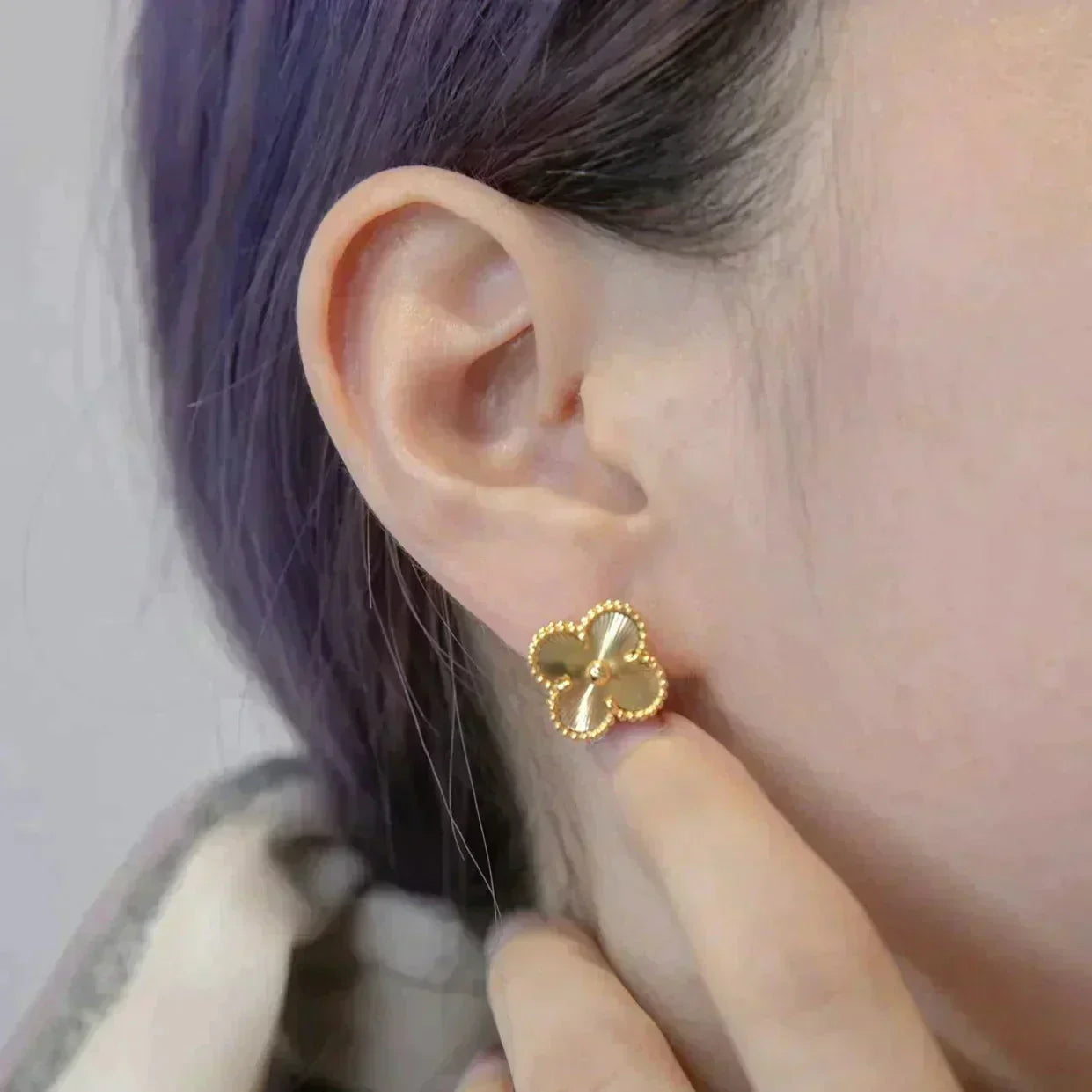 [AURORA]CLOVER MEDIUM 1 MOTIFS LASER EARRINGS