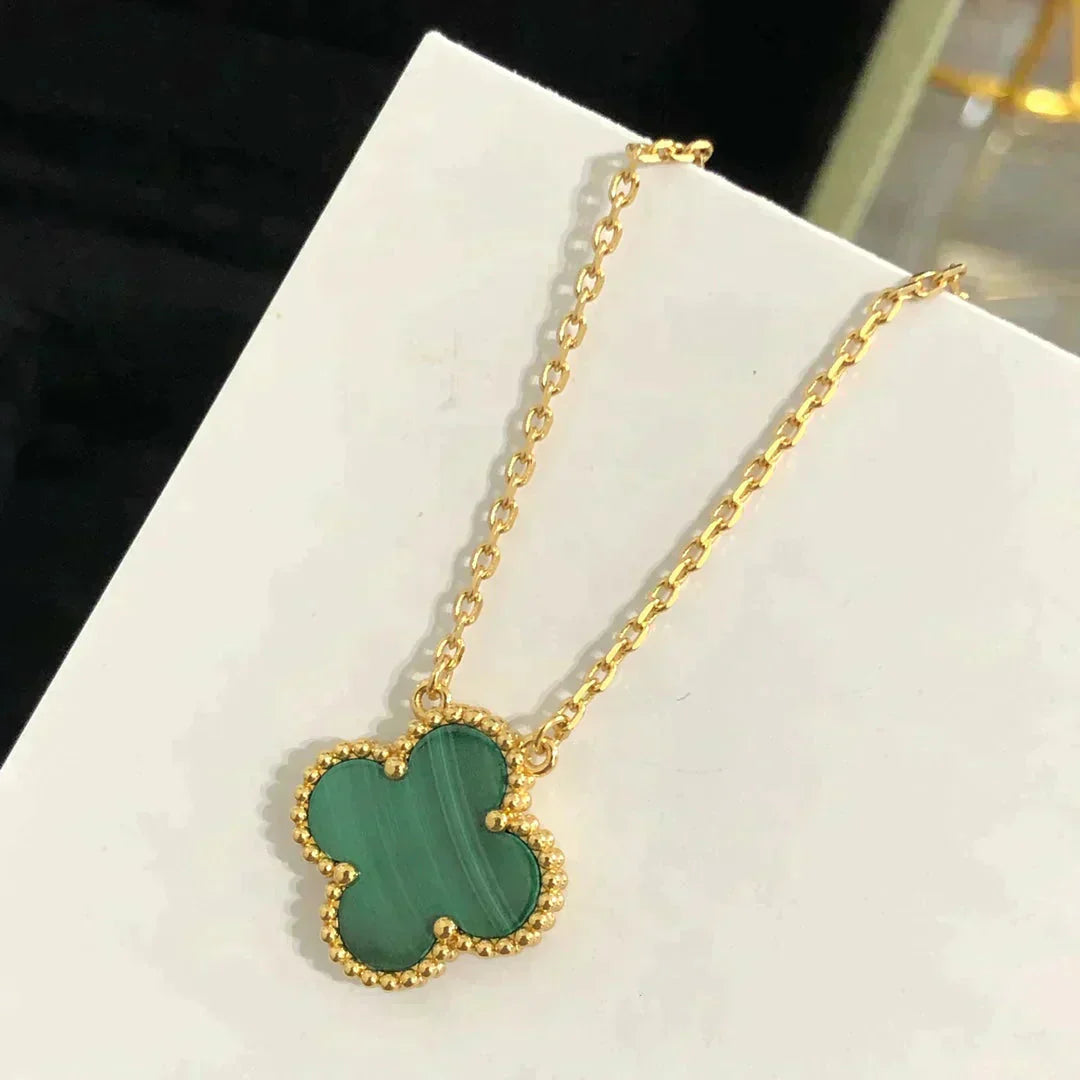 [AURORA]CLOVER 15MM MALACHITE SINGLE FLOWER  NECKLACE