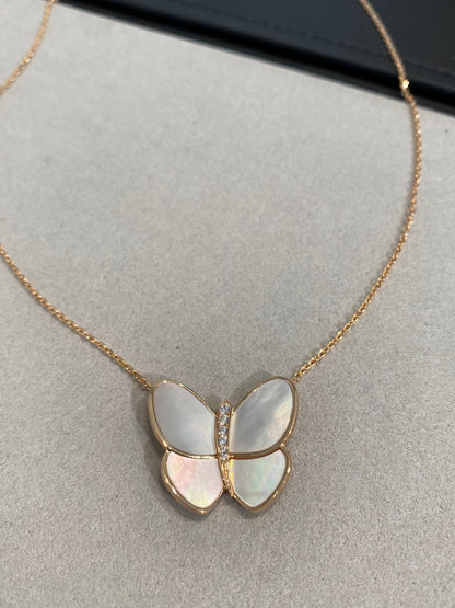 [AURORA]BUTTERFLY GOLD MOP DIAMOND NECKLACE