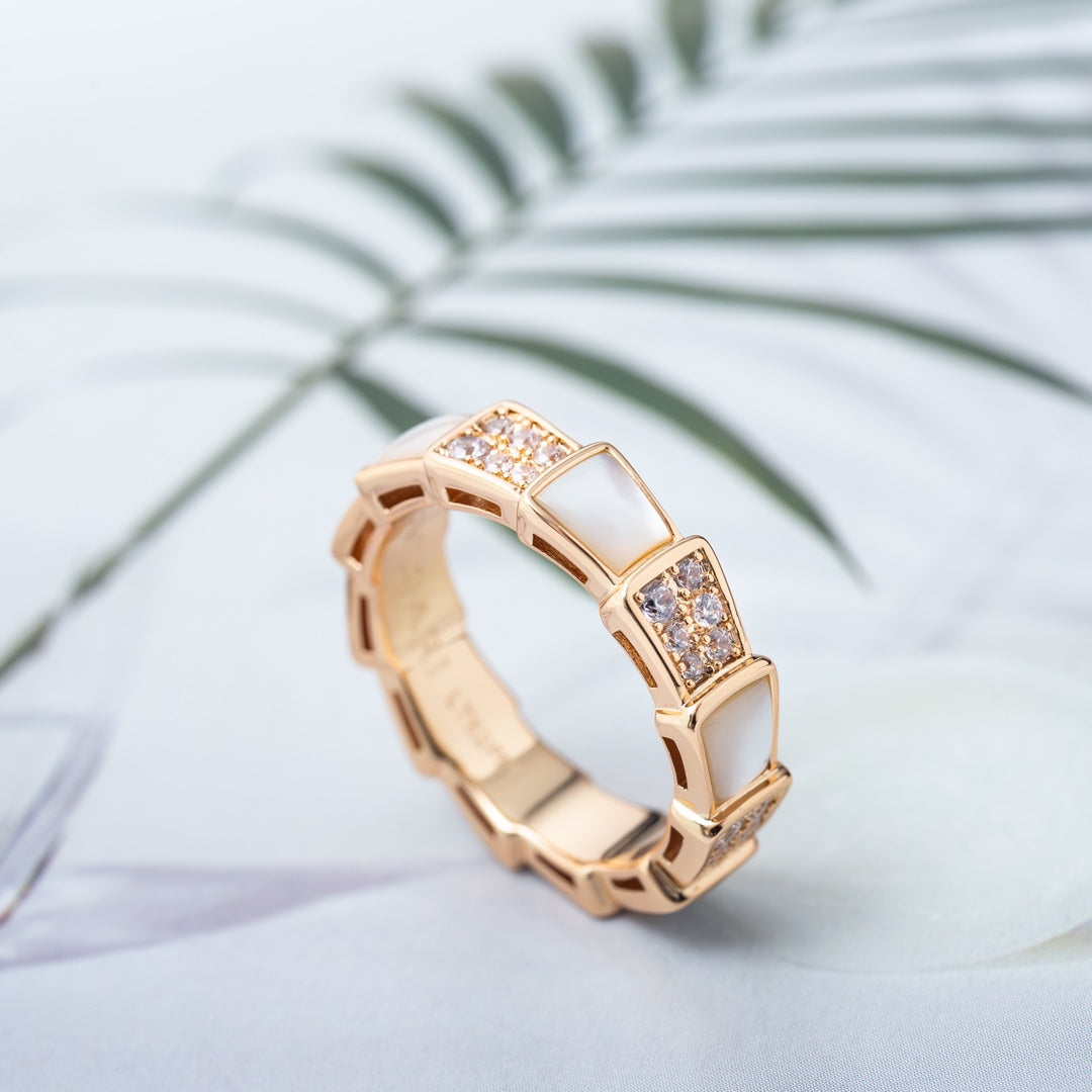 [AURORA]SERPENTI RING PINK GOLD MOP DIAMOND PAVED 4MM