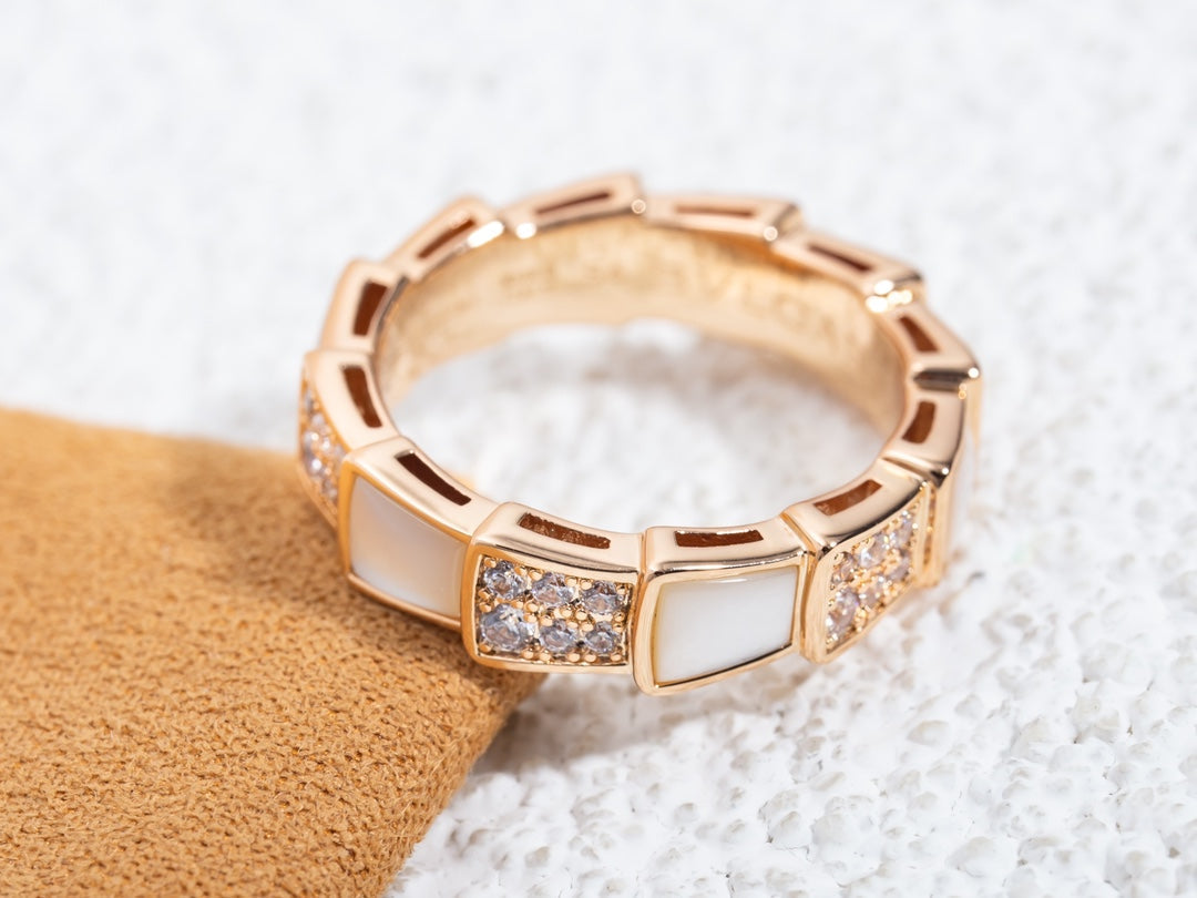 [AURORA]SERPENTI RING PINK GOLD MOP DIAMOND PAVED 4MM
