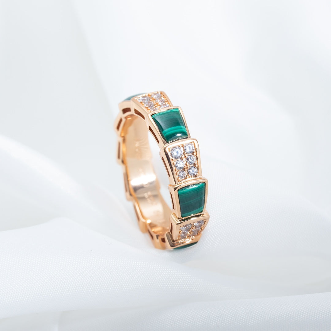 [AURORA]SERPENTI RING PINK GOLD MALACHITE DIAMOND PAVED 4MM