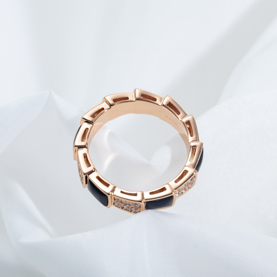 [AURORA]SERPENTI RING PINK GOLD BLACK MOP DIAMOND PAVED 4MM