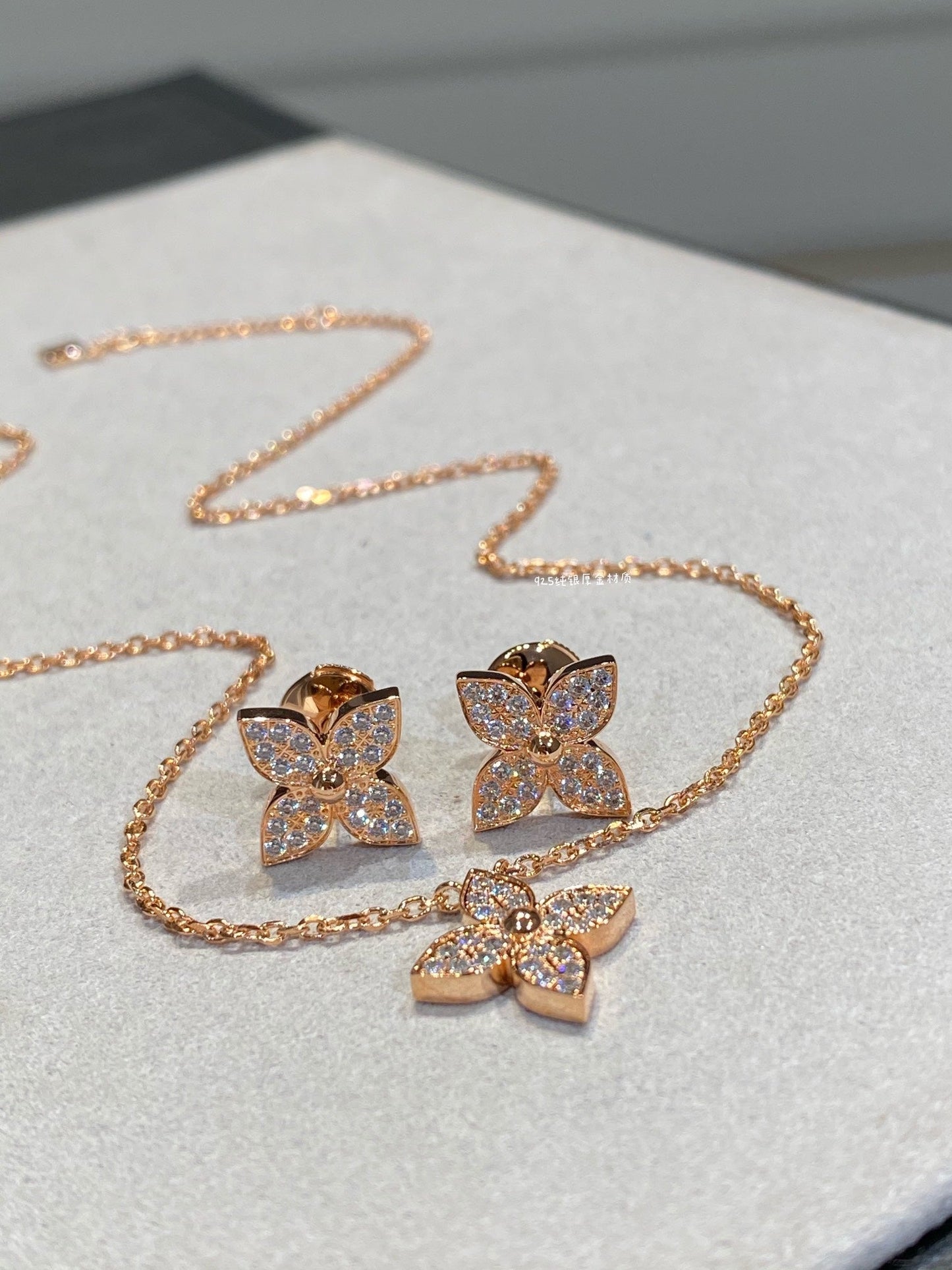 [AURORA]STAR DIAMOND NECKALCE