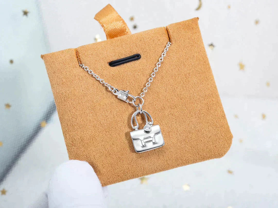 [AURORA]AMULETTE PEDANT SILVER NECKLACE