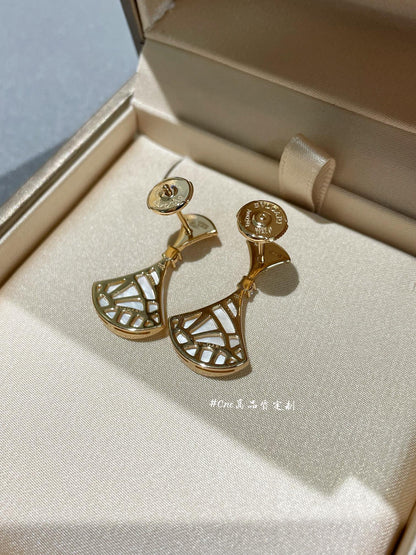 [AURORA]DREAM MOP 1 DIAMOND EARRINGS