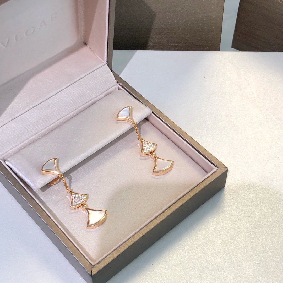 [AURORA]DREAM EARRINGS 3 MOTIFS DIAMOND MOP PINK GOLD