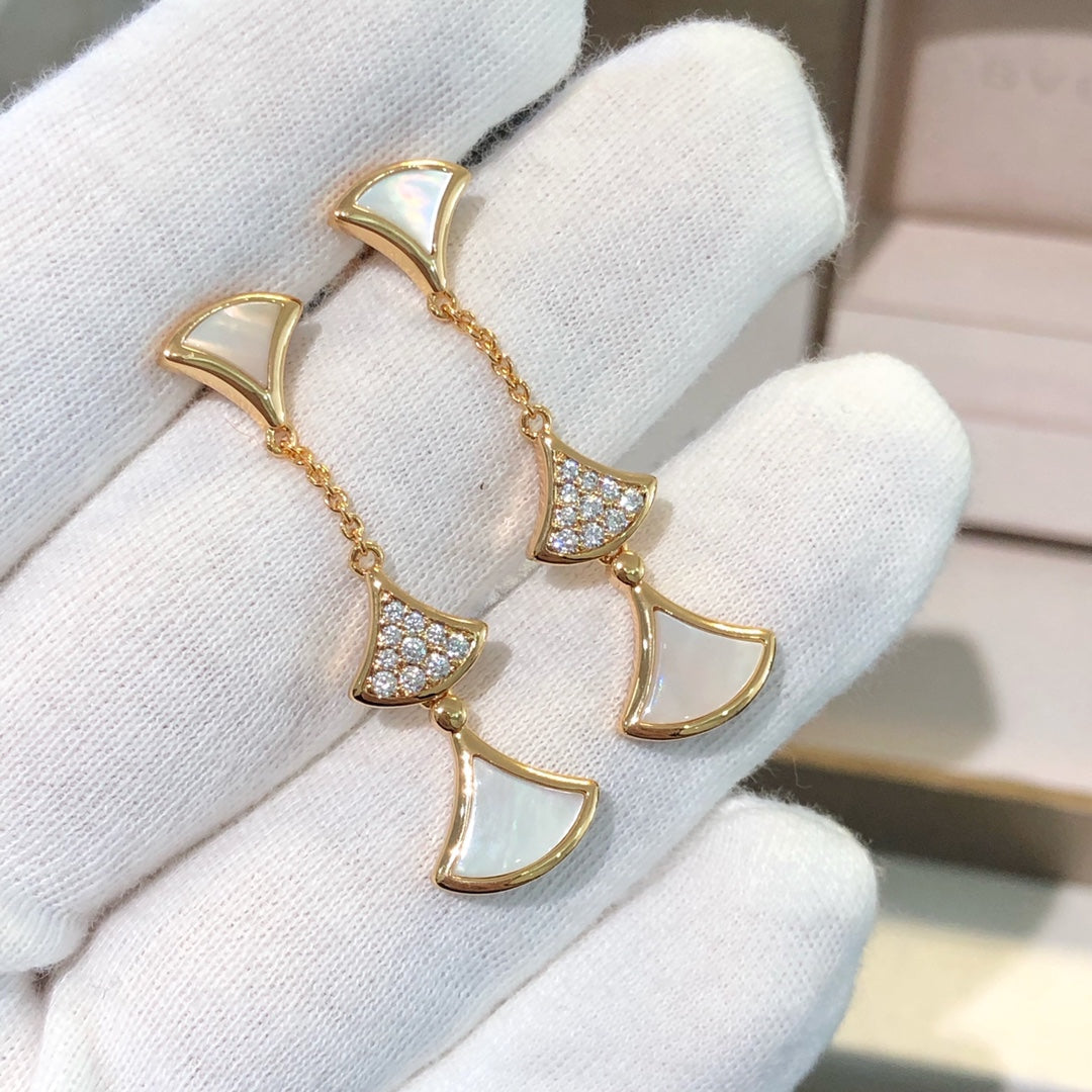 [AURORA]DREAM EARRINGS 3 MOTIFS DIAMOND MOP PINK GOLD