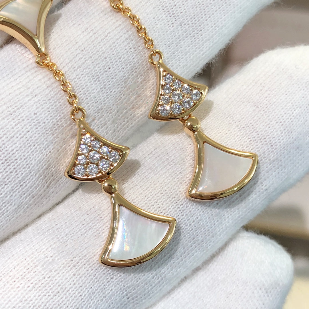 [AURORA]DREAM EARRINGS 3 MOTIFS DIAMOND MOP PINK GOLD