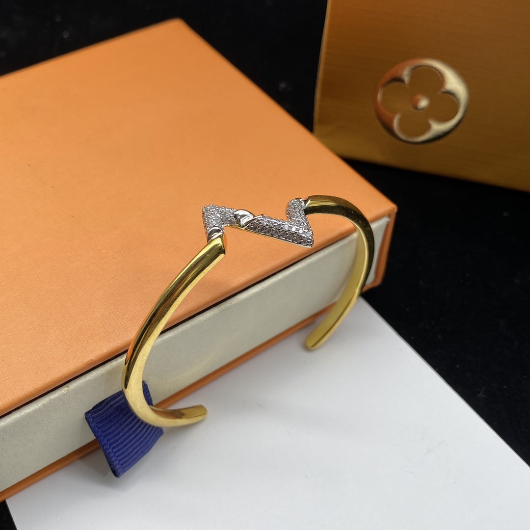 [AURORA]VOLTE UPSITE DOWN DIAMOND GOLD OPEN BRACELET