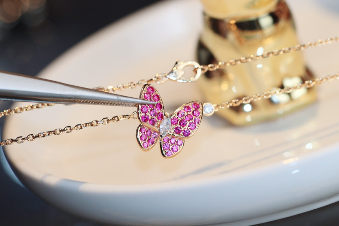 [AURORA]BUTTERFLY RED DIAMOND ROSE GOLD NECKLACE