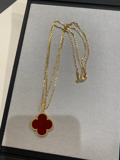 [AURORA]CLOVER 25MM NECKLACE GOLD CARNELIAN