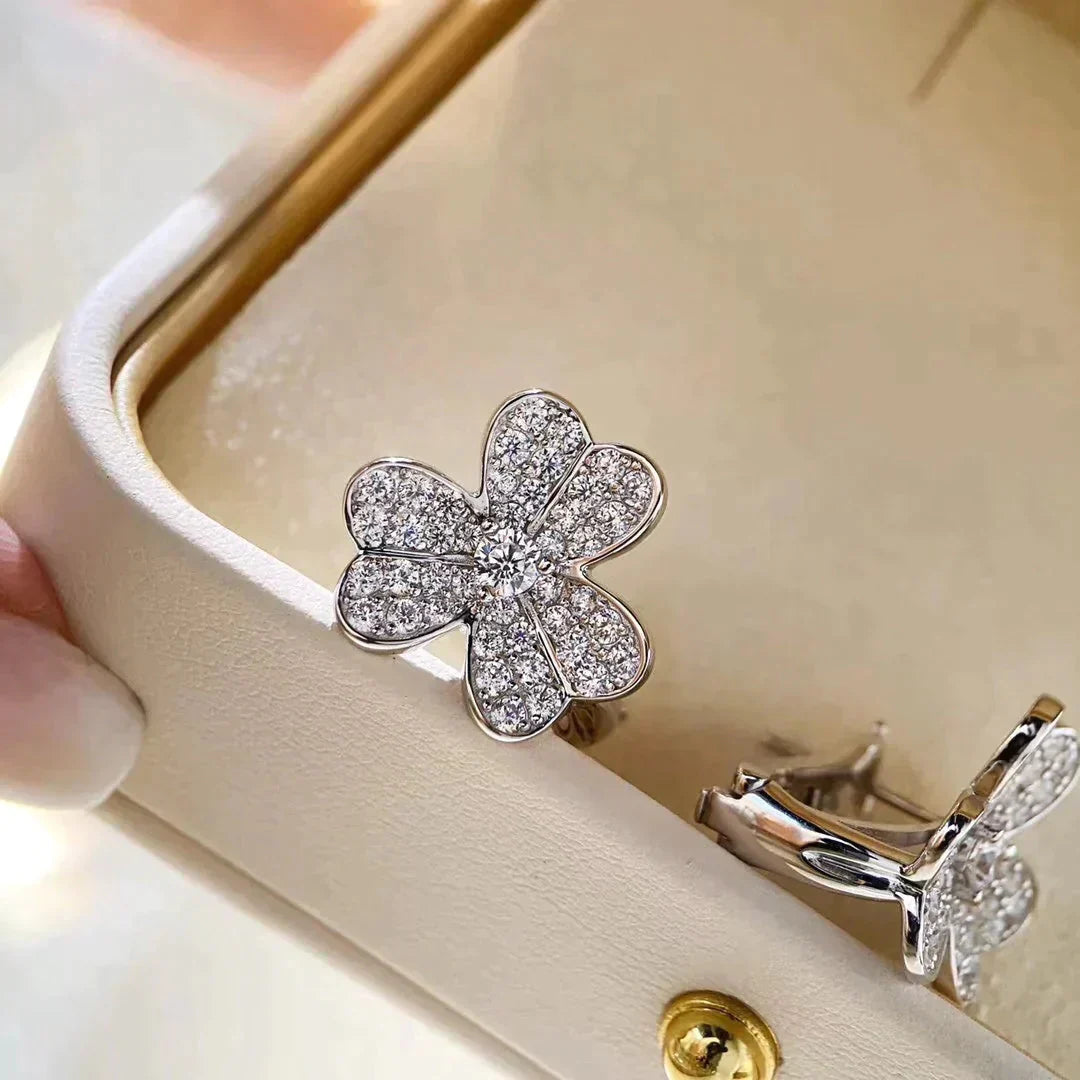 [AURORA]CLOVER COMOS DIAMOND EARRINGS SILVER