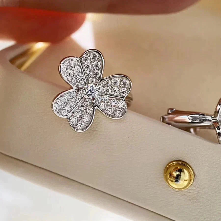 [AURORA]CLOVER COMOS DIAMOND EARRINGS SILVER