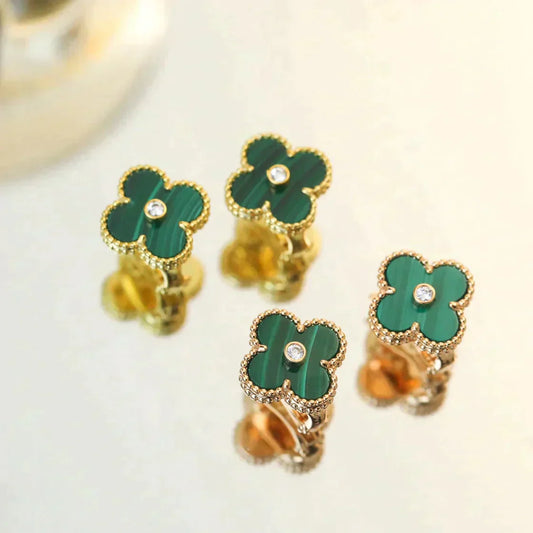 [AURORA]CLOVER MEDIUM 1 MOTIFS MALACHITE DIAMOND EARRINGS