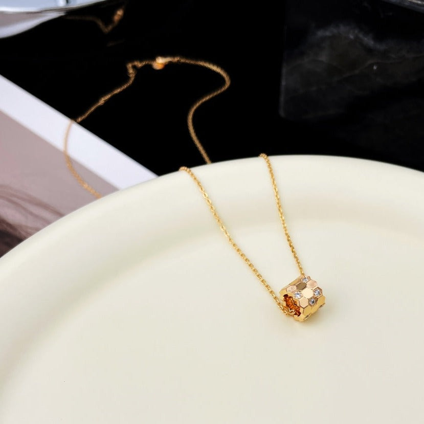 [AURORA]BEE MINI PEDANT DIAMOND NECKLACE