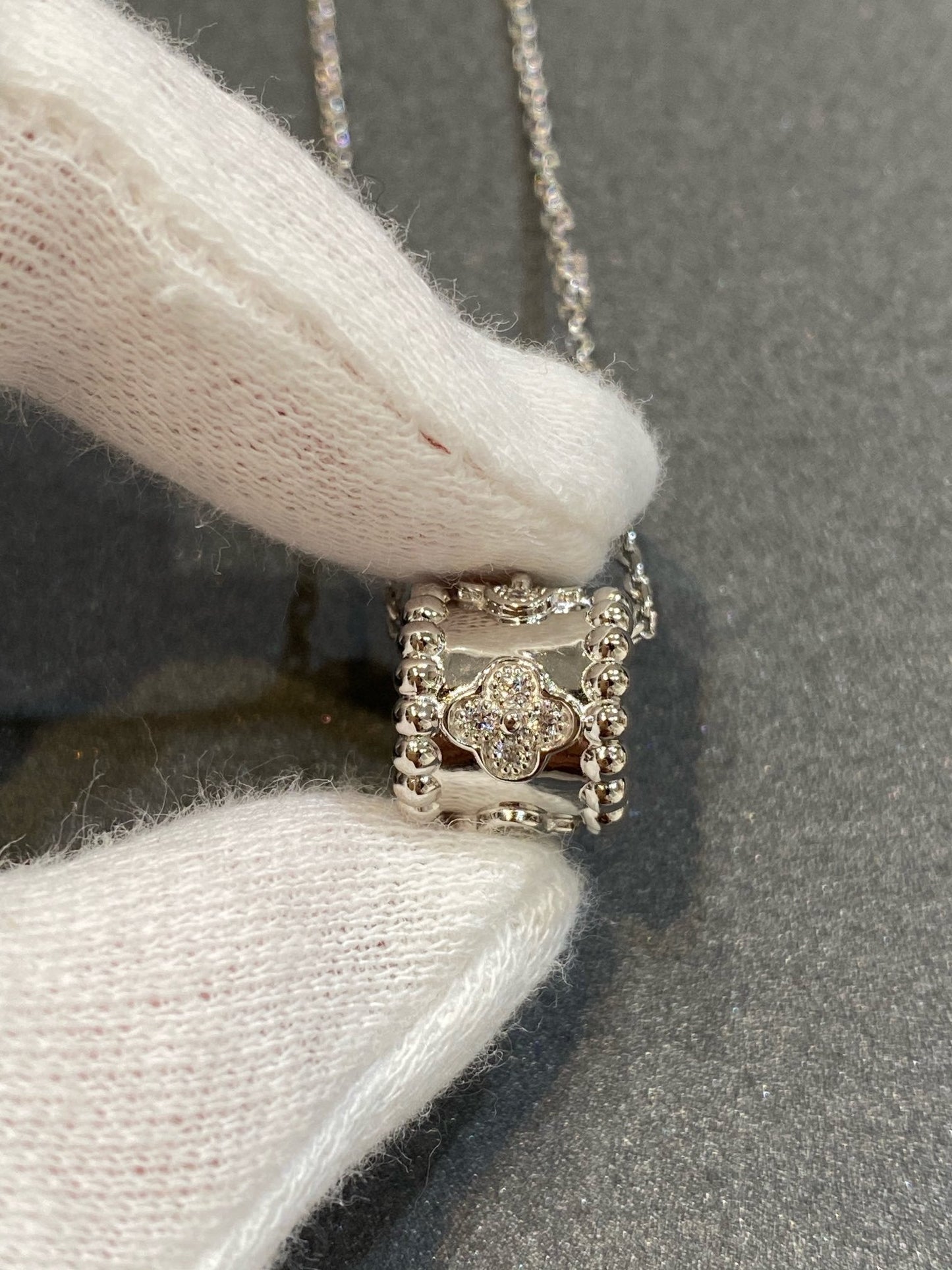 [AURORA]PERLEE PEDANT SIVLER DIAMOND NECKLACE