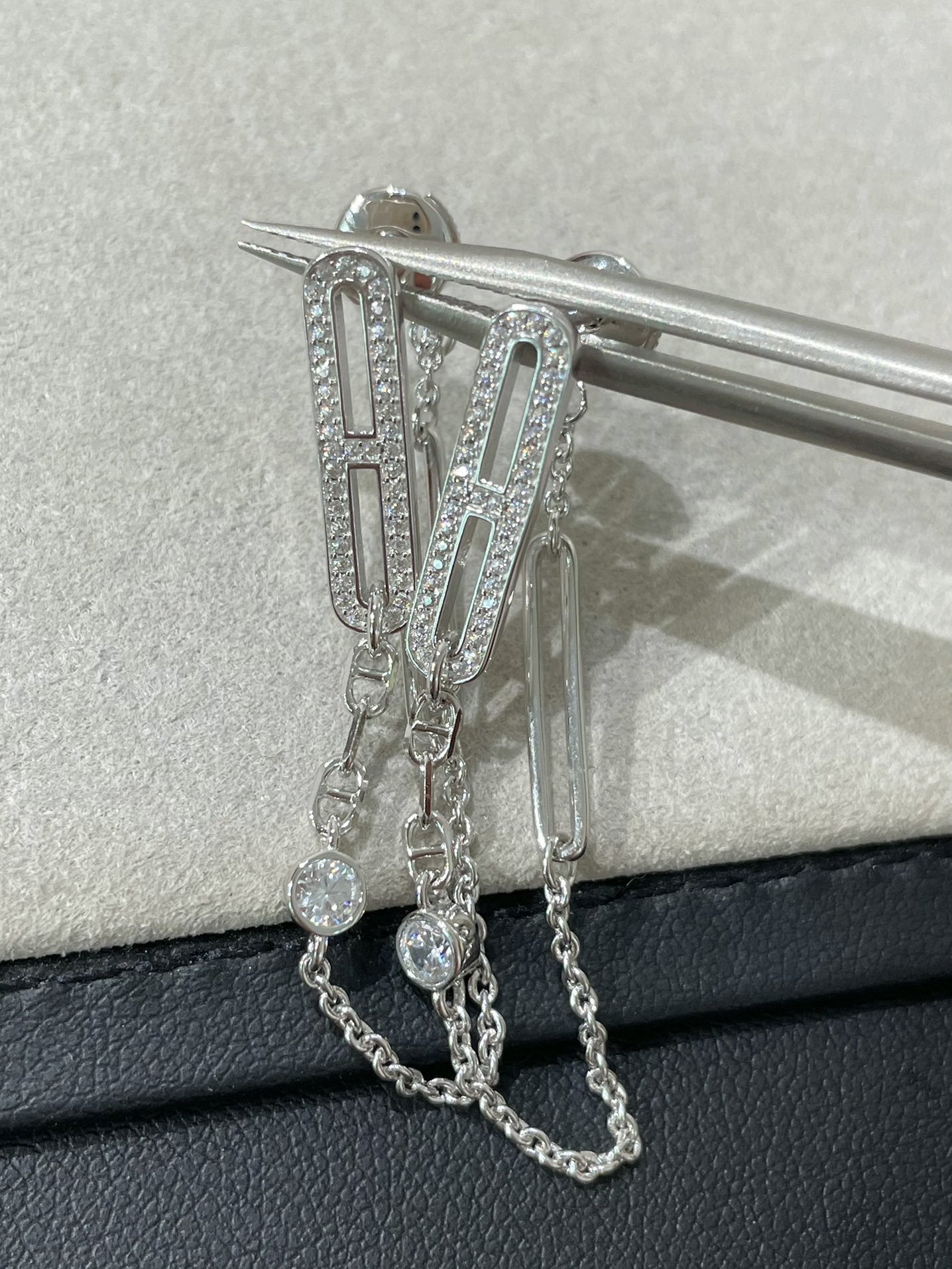 [AURORA]CHAINE CHAOS DIAMOND DROP EARRINGS