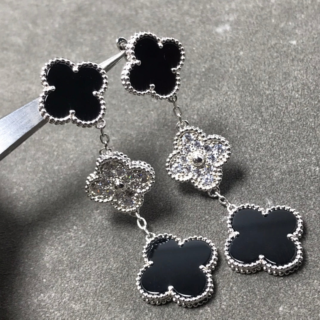 [AURORA]CLOVER 3 MOTIF DIAMOND ONYX SILVER EARRINGS