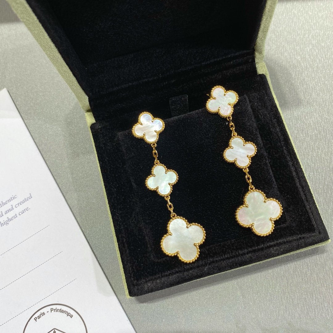 [AURORA]CLOVER MOP 3 MOTIFS GOLD EARRINGS