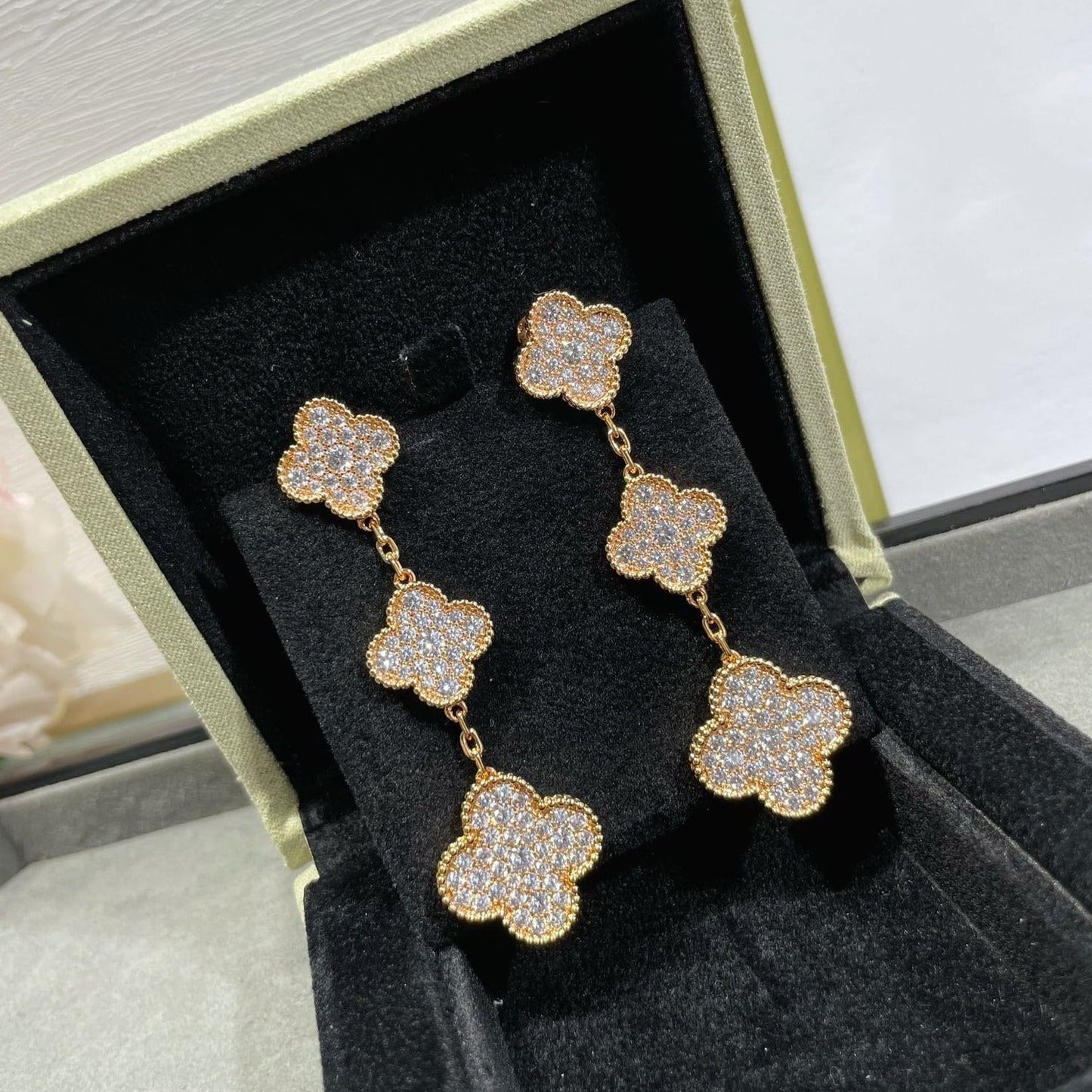[AURORA]CLOVER 3 MOTIFS DIAMOND PAVED ROSE GOLD EARRINGS