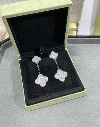 [AURORA]CLOVER 2 MOTIFS DIAMOND PAVED SILVER EARRINGS
