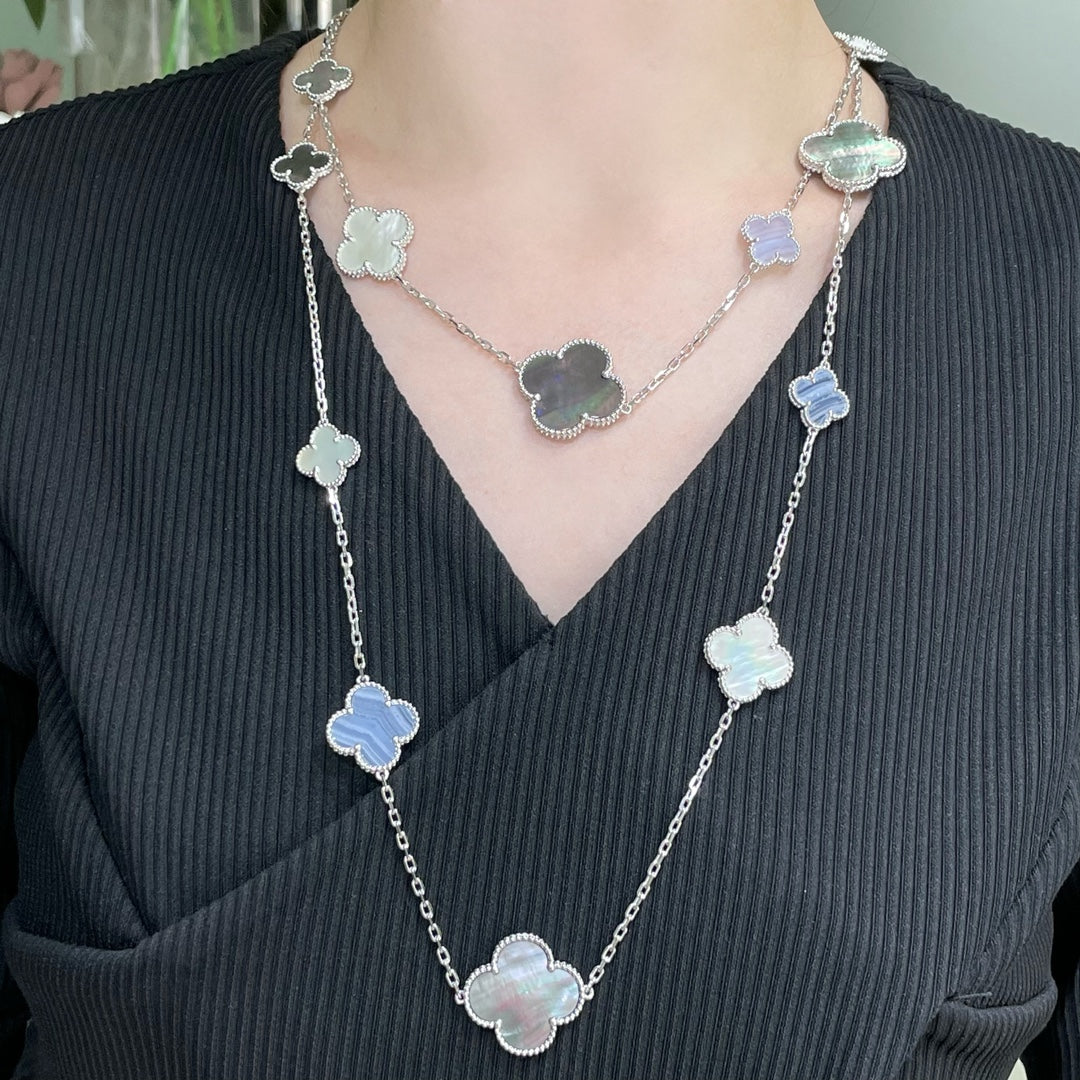 [AURORA]CLOVER 16 MOTIF CHALCEDONY MOP SILVER NECKLACE