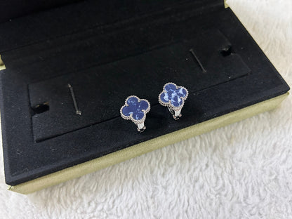 [AURORA]CLOVER PIETERSITE MEDIUM STUD EARRINGS
