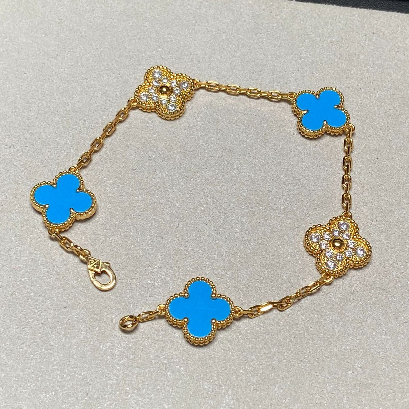 [AURORA]CLOVER 5 MOTIF BLUE CHALCEDONY DIAMOND GOLD BRACELET
