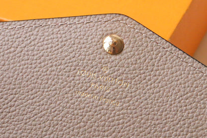 SARAH WALLET BEIGE MONOGRAM EMPREINTE 19CM