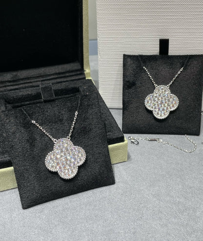 [AURORA]CLOVER 25MM LARGE PENDANT DIAMOND PAVED SILVER NECKLACE